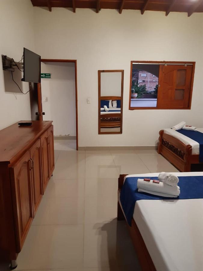 Hotel Jardin De Rosas Extérieur photo